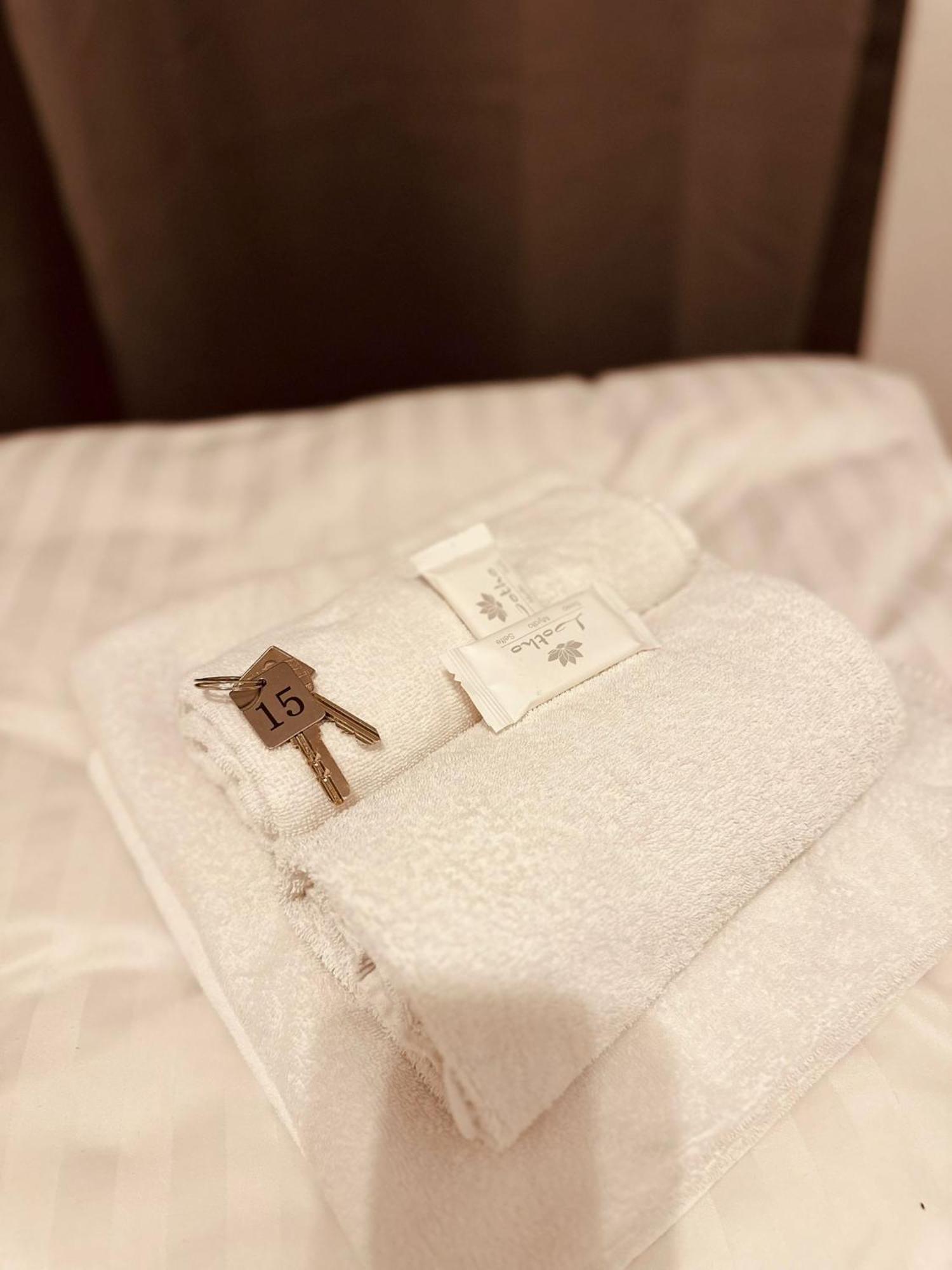 Single Room with Shower,1527861166:JPEG